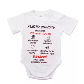 Feliratos rövid ujjú baba body