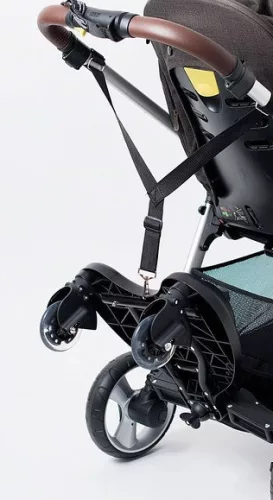 FreeON testvérfellépő üléssel és kapaszkodóval