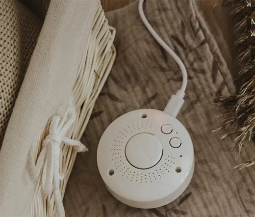 Moonie 2.0 the Humming Friend dallammal és lámpával nyuszi- CREAM