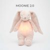 Moonie 2.0 the Organic Humming dallammal és lámpával nyuszi-ROSE