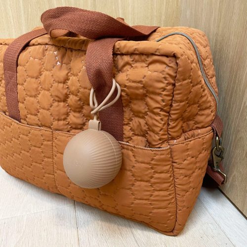 Nuuroo Camille cumitartó- Csokoládé