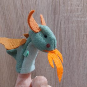 Ujjbábok - sárkány Ujjbábok - sárkány