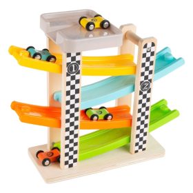 Autók a lejtőn (rajtkockás)