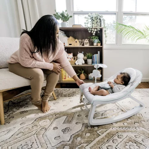INGENUITY Keep Cozy rezgő pihenőszék 3 az 1-ben 18kg-ig - Weaver