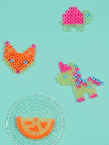 Sötétben világító vasalható gyöngyök Auzou