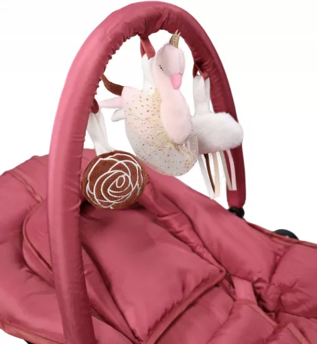 Hattyús baba pihenőszék rózsaszín- Tryco babáknak
