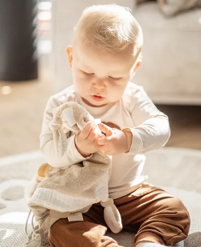 Label Label - Szundikendő - Nugát