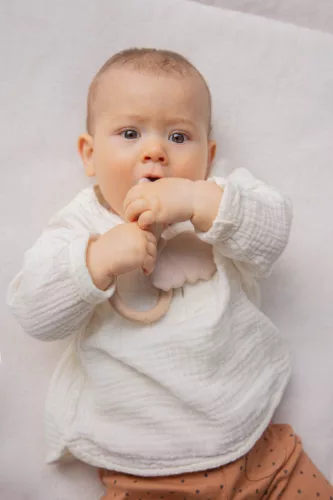 Label Label -Silicone & Wood pillangó alakú rágóka- nugát színű