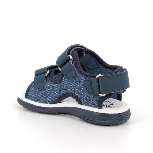 Primigi kisfiú szandál