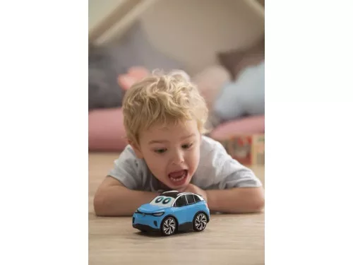 Bburago Jr. -E-VW töltsd és menj